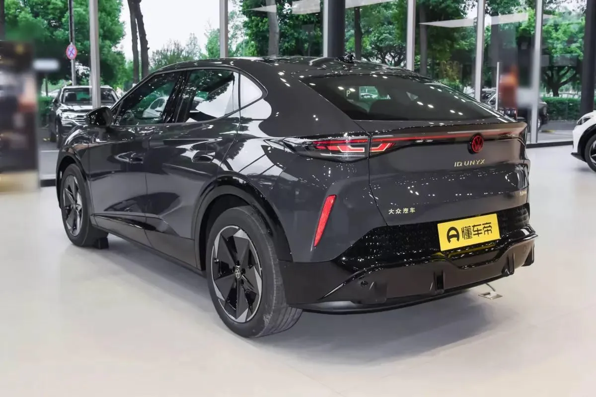 VOLKSWAGEN ID 2025
