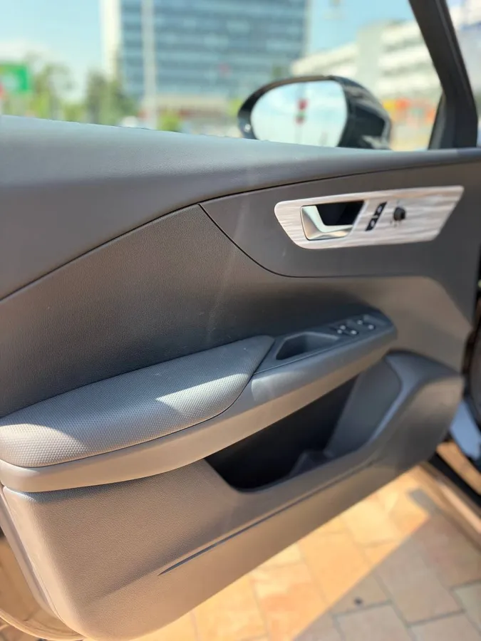 HONGQI E-QM5 500KM TRAVEL EDITION 2025