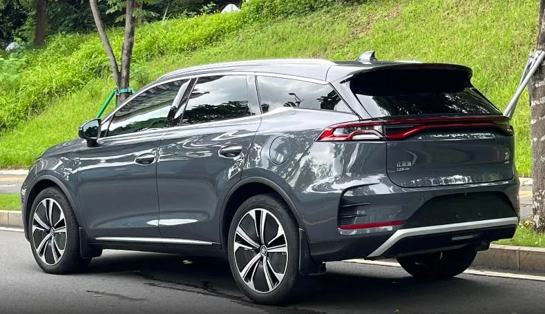 BYD TANG DM 215KM TANG DM 4WD 215KM 2023