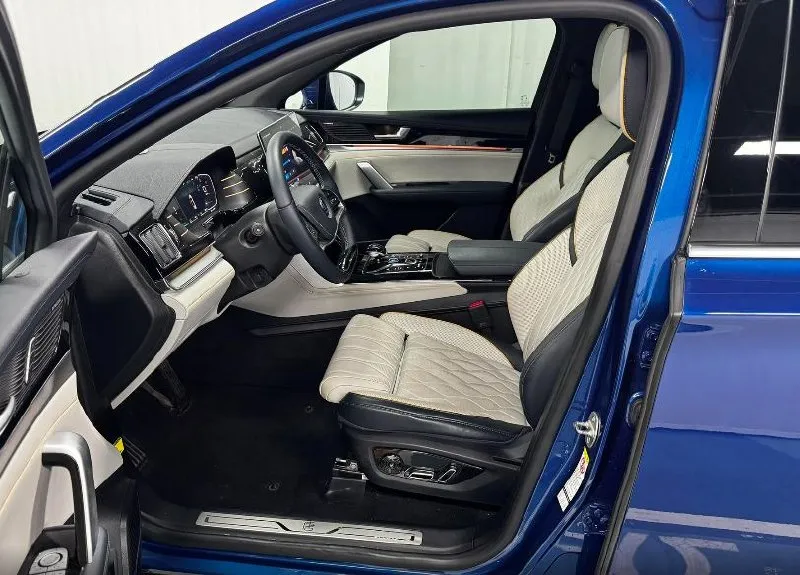 BYD TANG DM 215KM TANG DM 4WD 215KM 2023