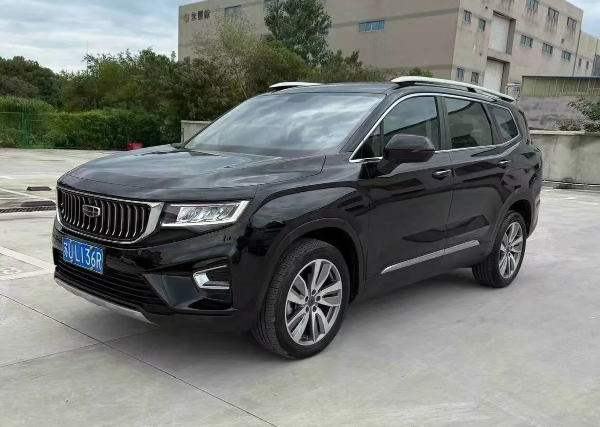 GEELY OKAVANGO 2022