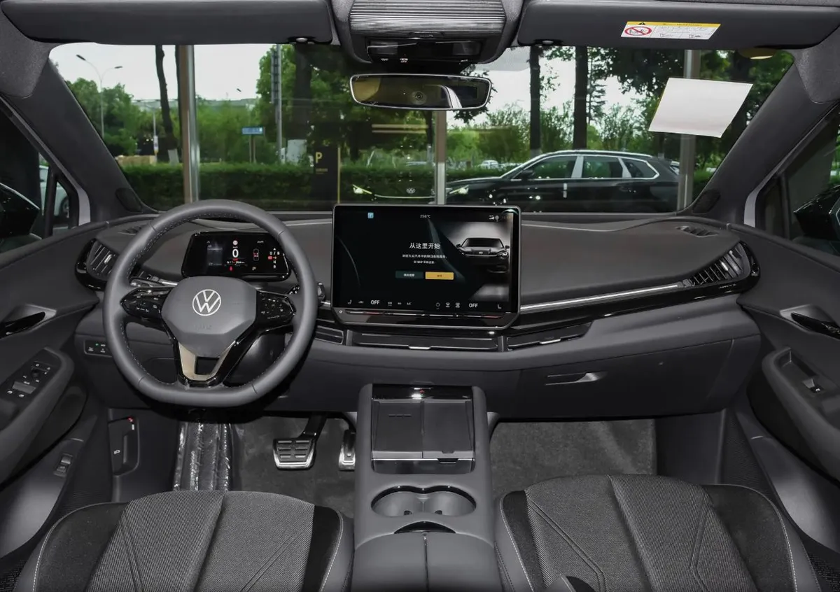 VOLKSWAGEN ID 2025
