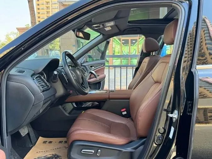 HONDA UR-V PREMIUM 2023