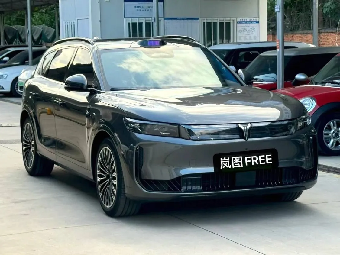 VOYAH FREE 2025