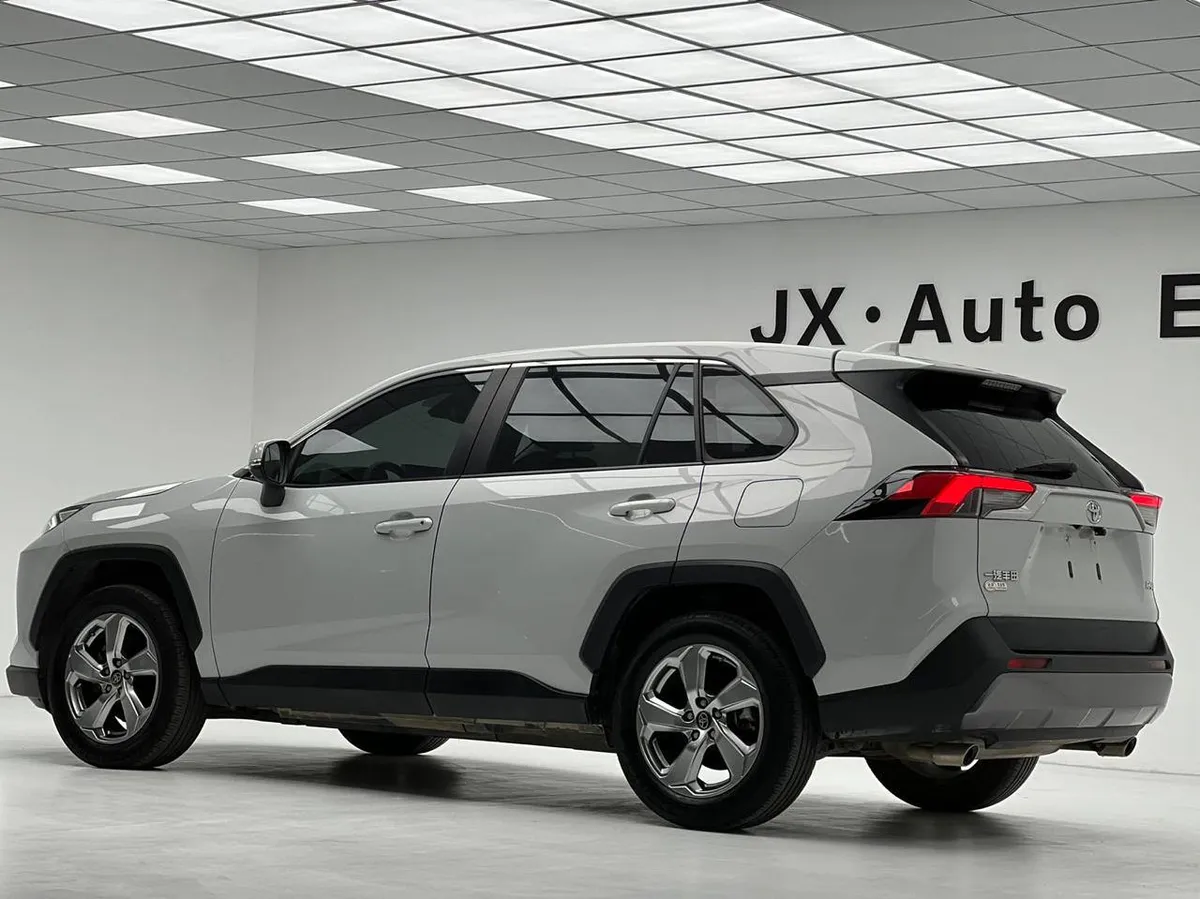 TOYOTA RAV4 2022