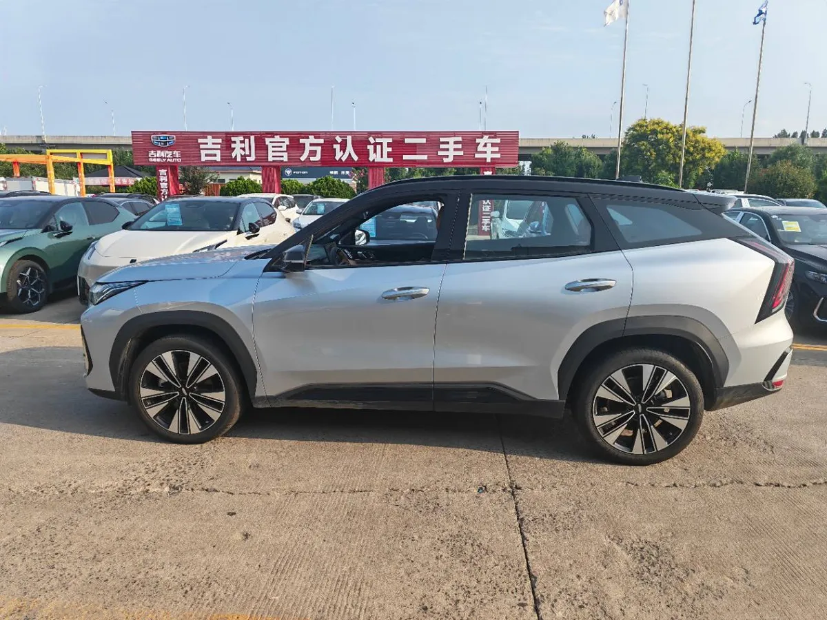 GEELY BOYUE L 2025