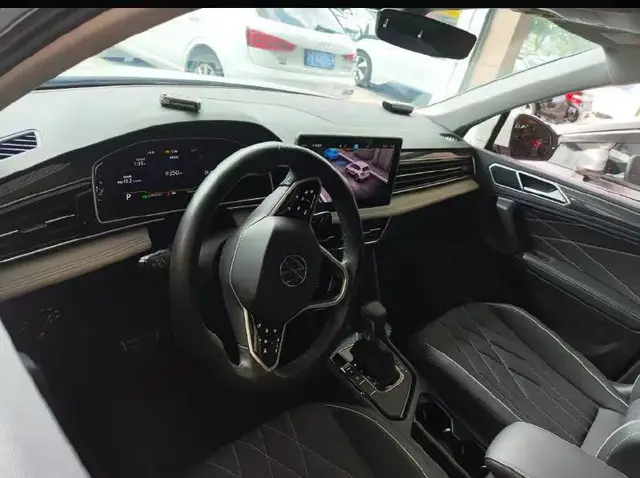 VOLKSWAGEN TUGUAN L 2022