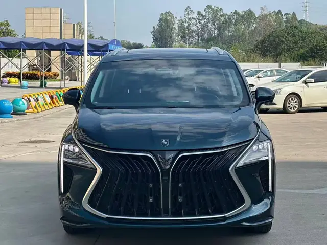 DONGFENG FORTHING M4 2022