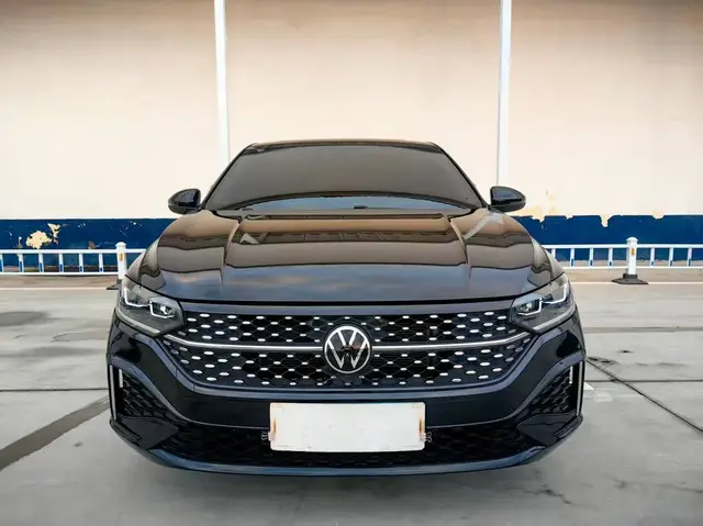 VOLKSWAGEN LAVIDA 2023