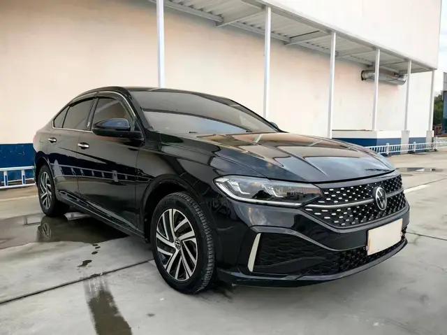 VOLKSWAGEN LAVIDA 2023