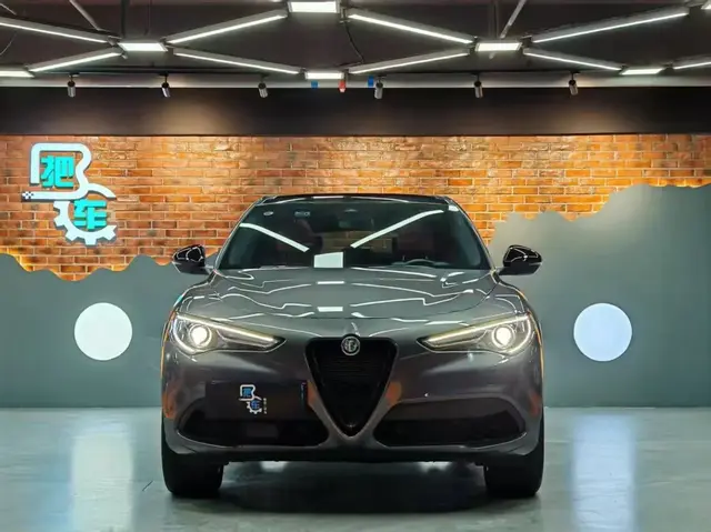 ALFA ROMEO STELVIO 2022