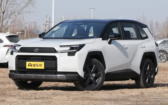 TOYOTA RAV-4 4WD 2026