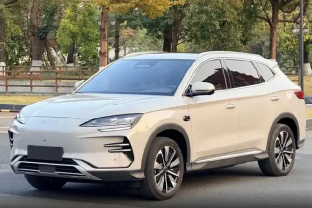 BYD SONG PLUS FLAGSHIP 2025