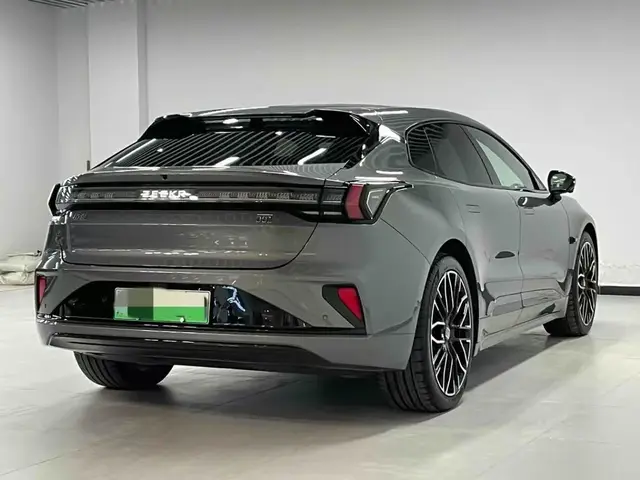 ZEEKR 001 YOU Z-SPORT 2025
