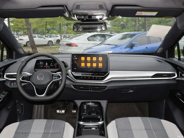 VOLKSWAGEN ID.4 2024