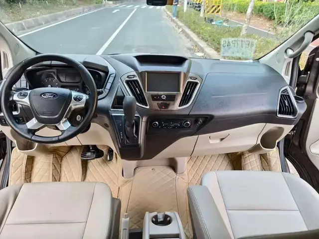 FORD TOURNEO 2021