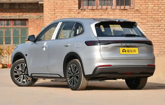 GEELY STARSHIP 7 135 2026