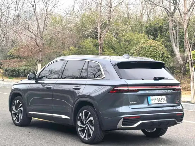 GEELY MONJARO 2022