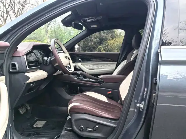 GEELY MONJARO 2022