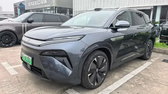BYD TANG L 4WD 2025