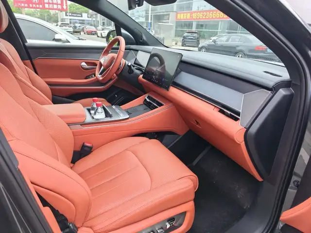 BYD TANG L 4WD 2025