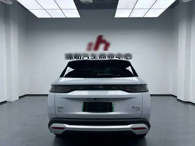BYD SONG ULTRA EV 710 2026