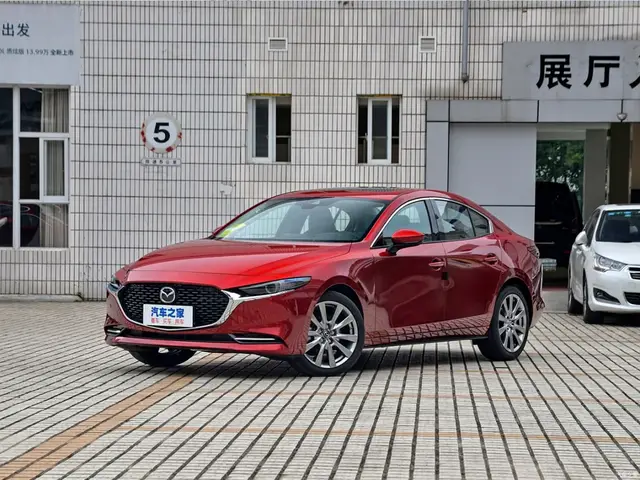 MAZDA 3 2023
