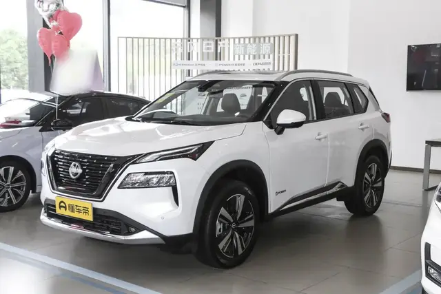 NISSAN X-TRAIL E-POWER 2023