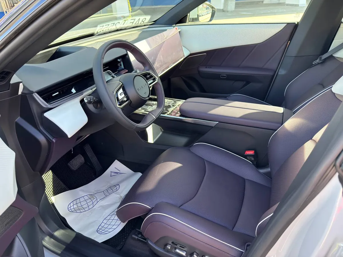 MAZDA EZ-60 200 MAX 2025