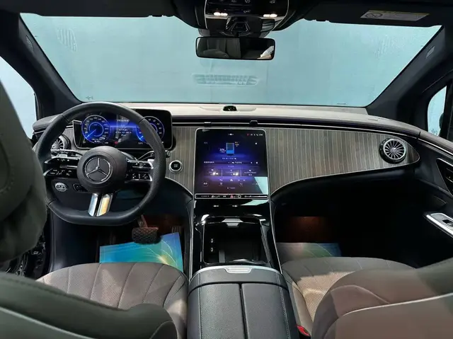 MERCEDES-BENZ EQE 350 SUV 06 2023