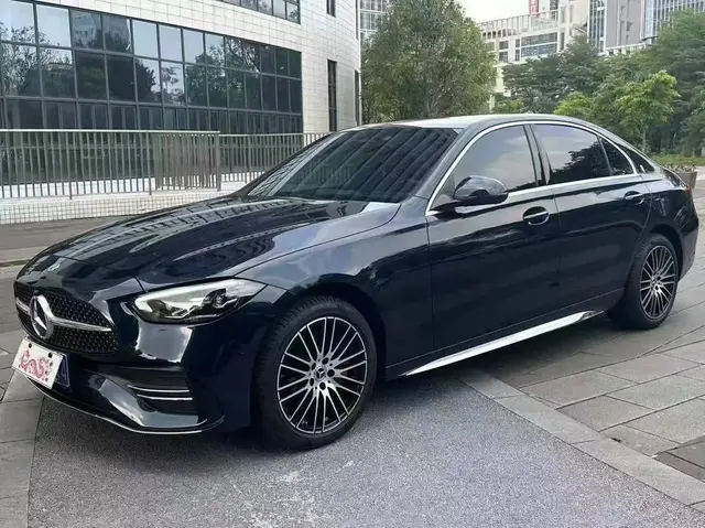 MERCEDES-BENZ C260L 03 2024