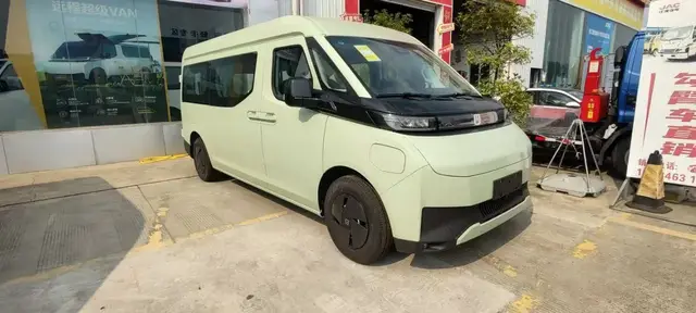 FARIZON SUPERVAN 2025