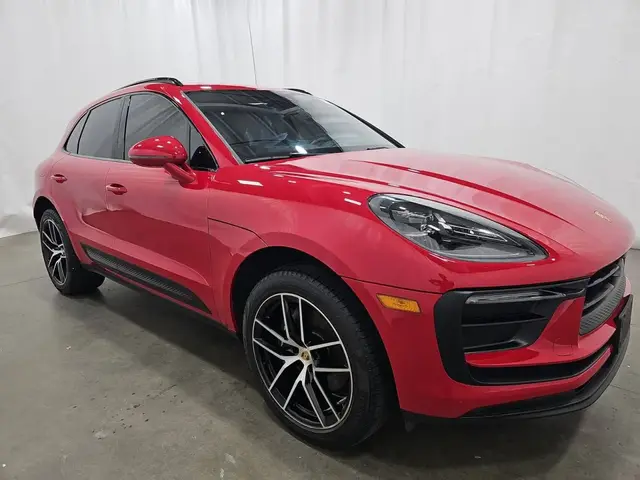 PORSCHE MACAN 2024