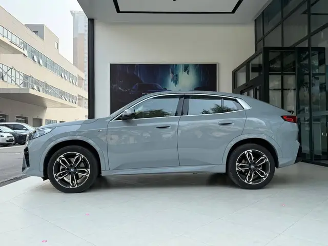BMW X2 2024