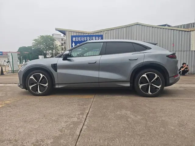 BYD SONG L 87 2025
