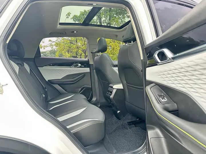 GEELY BINYUE 2022