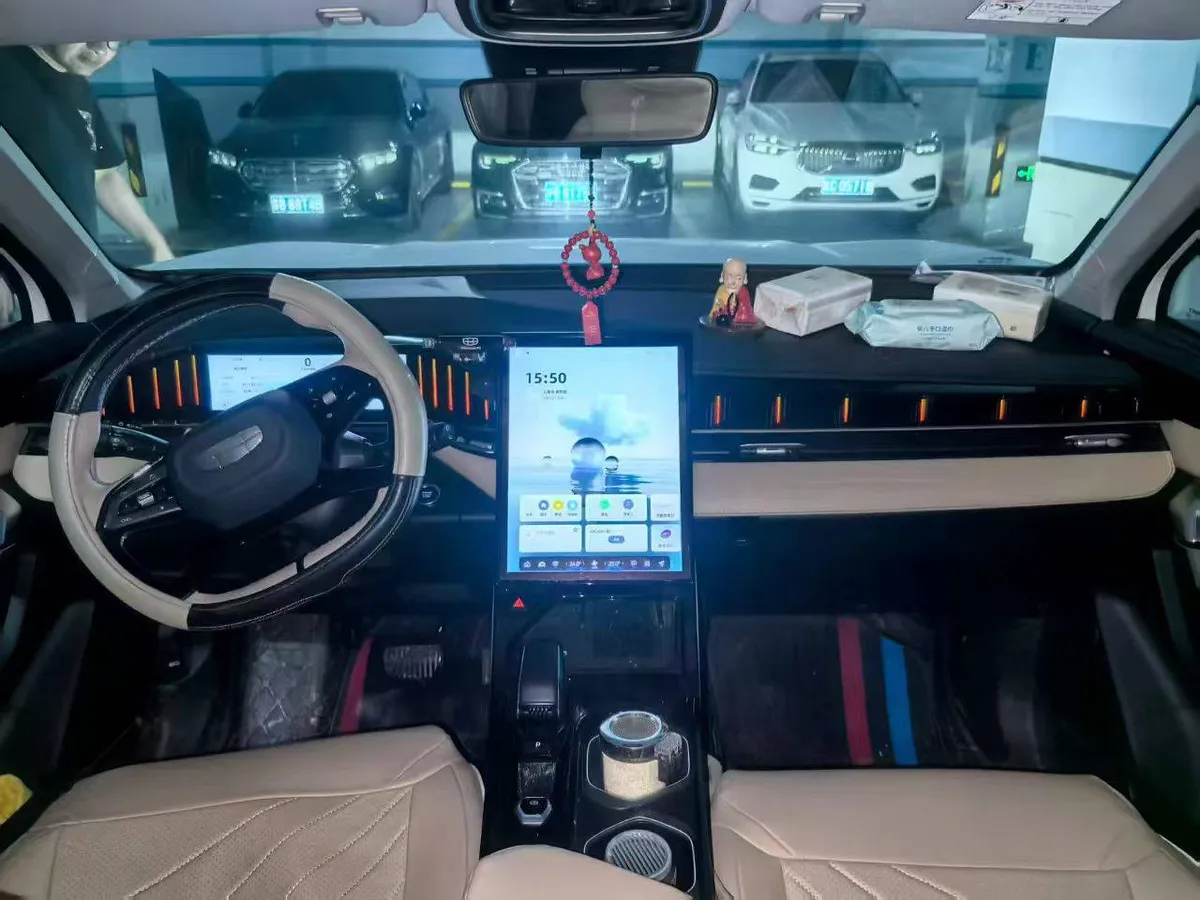 GEELY BOYUE L PREMIUM 2023