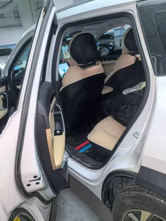GEELY BOYUE L PREMIUM 2023