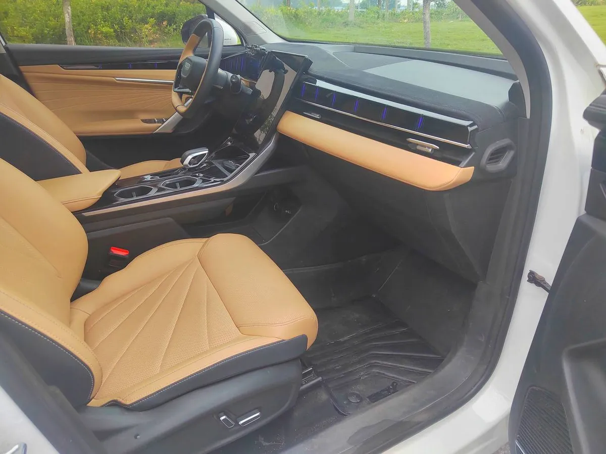 GEELY BOYUE L PREMIUM 2023