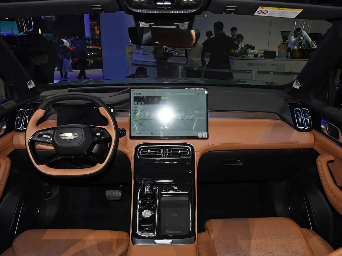 GEELY BOYUE L 2025