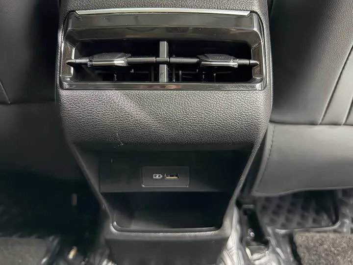 GEELY BINYUE 2022
