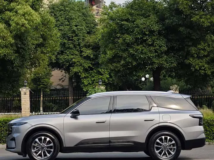 FORD EDGE LUXURY 2023