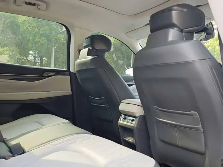 FORD EDGE LUXURY 2023