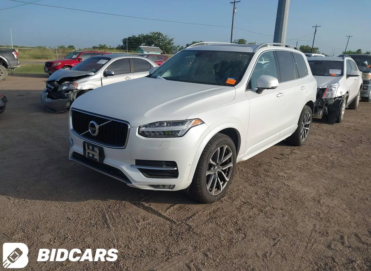 VOLVO XC90 T6 MOMENTUM 2016