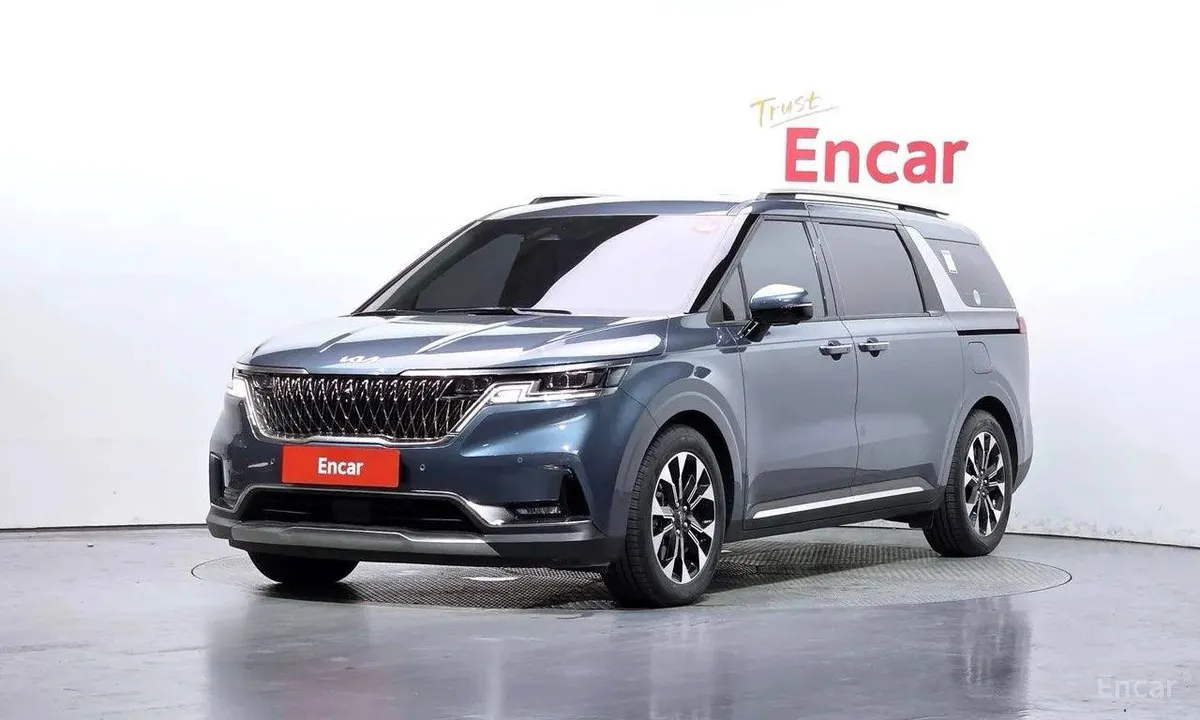 KIA CARNIVAL SIGNATURE 2023
