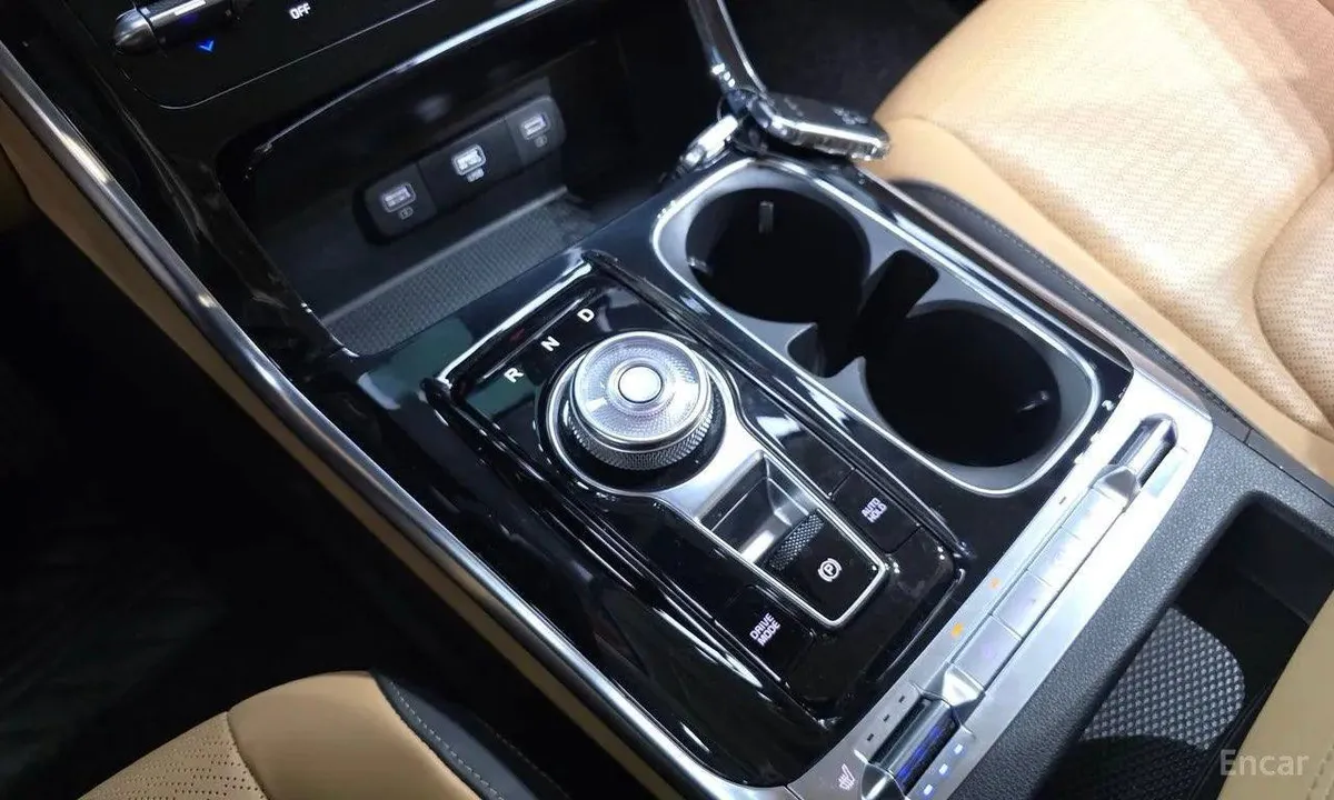 KIA CARNIVAL SIGNATURE 2023