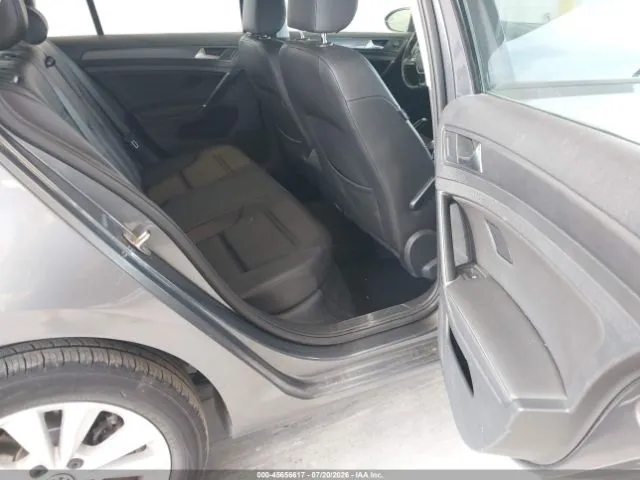 VOLKSWAGEN GOLF SE 2019