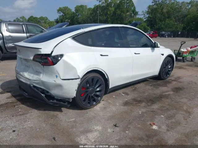 TESLA MODEL Y PERFORMANCE DUAL 2024