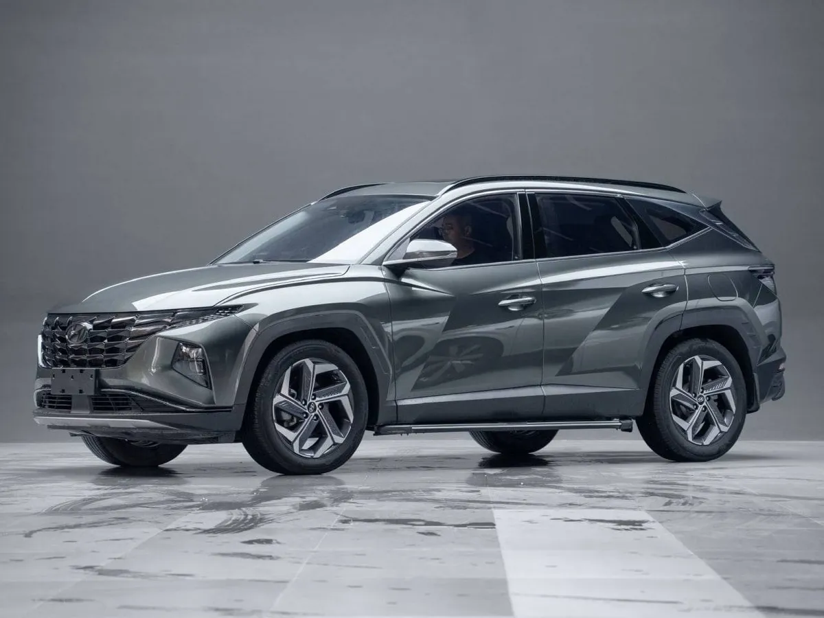 HYUNDAI TUCSON ДВА КОМПЛЕКТА КЛЮЧЕЙ 2022