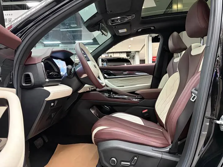 GEELY XINGYUE L 2024
